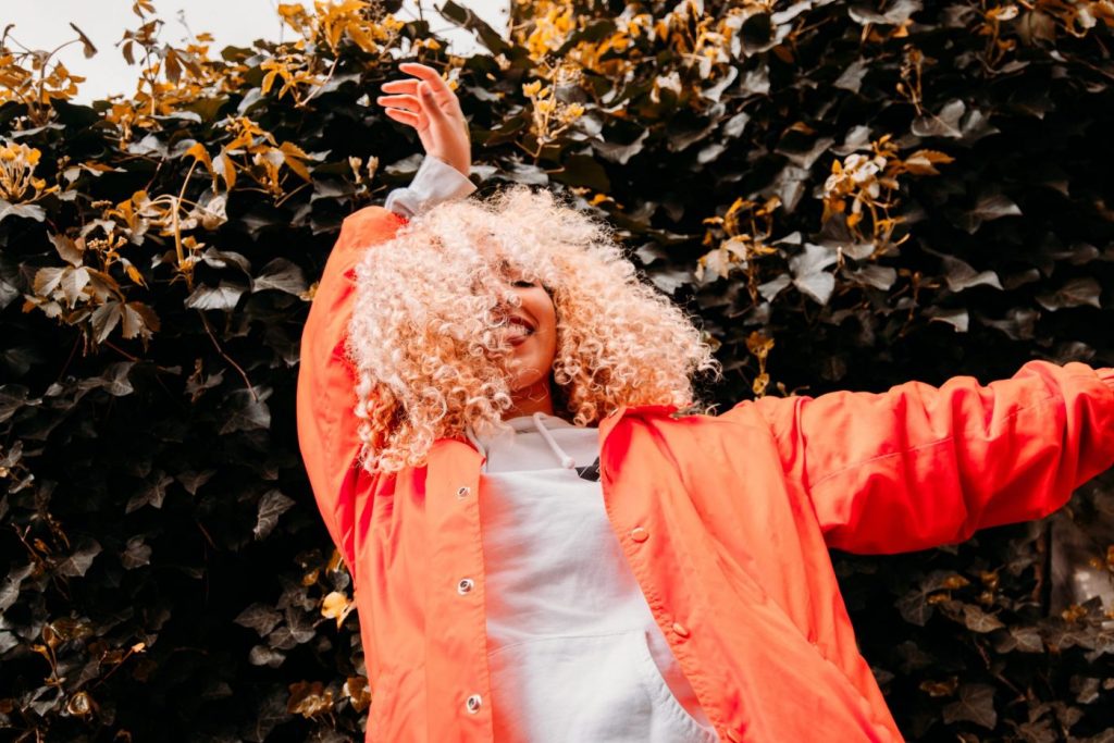 photo of woman with bleach curls