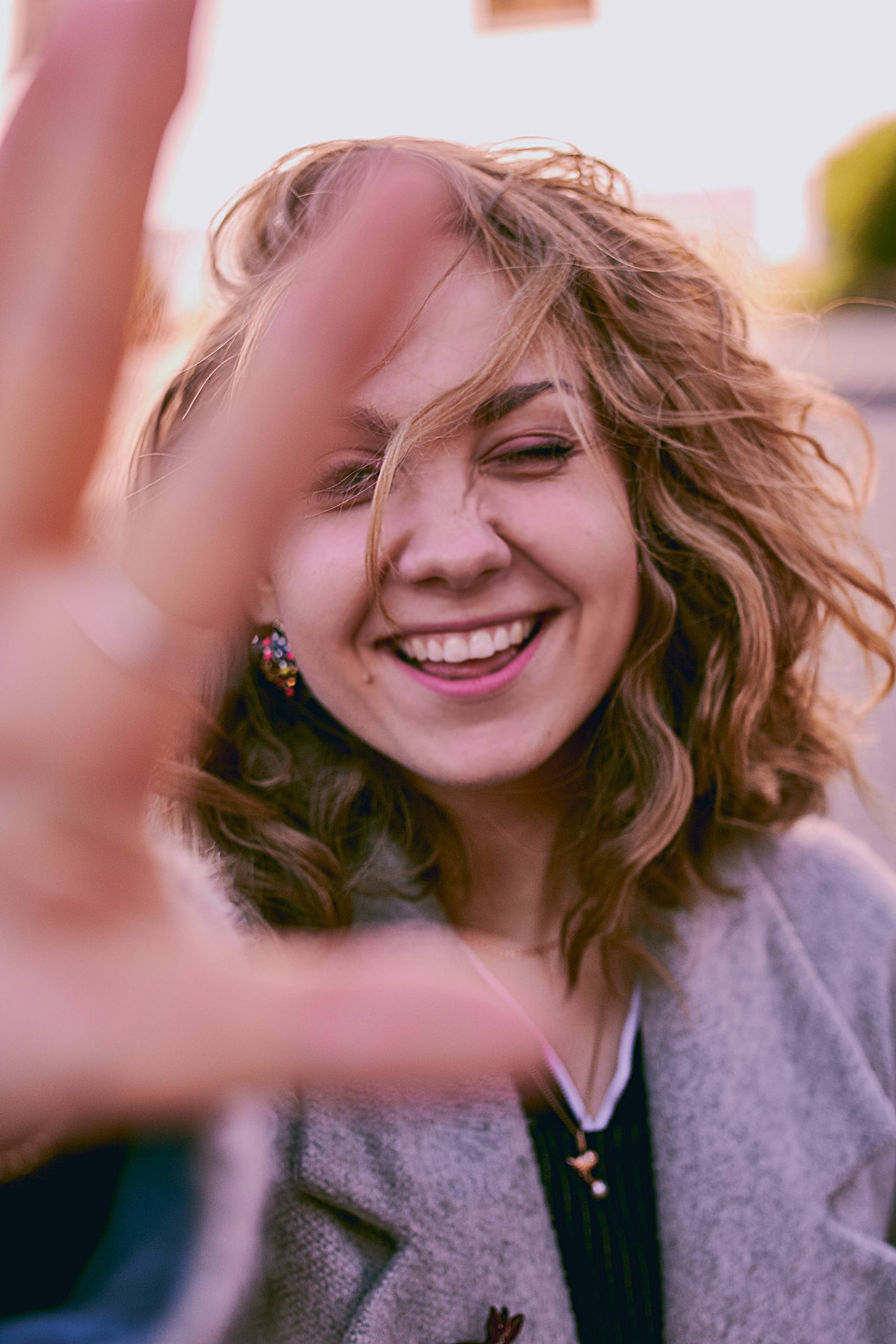 photo of woman with fine hair